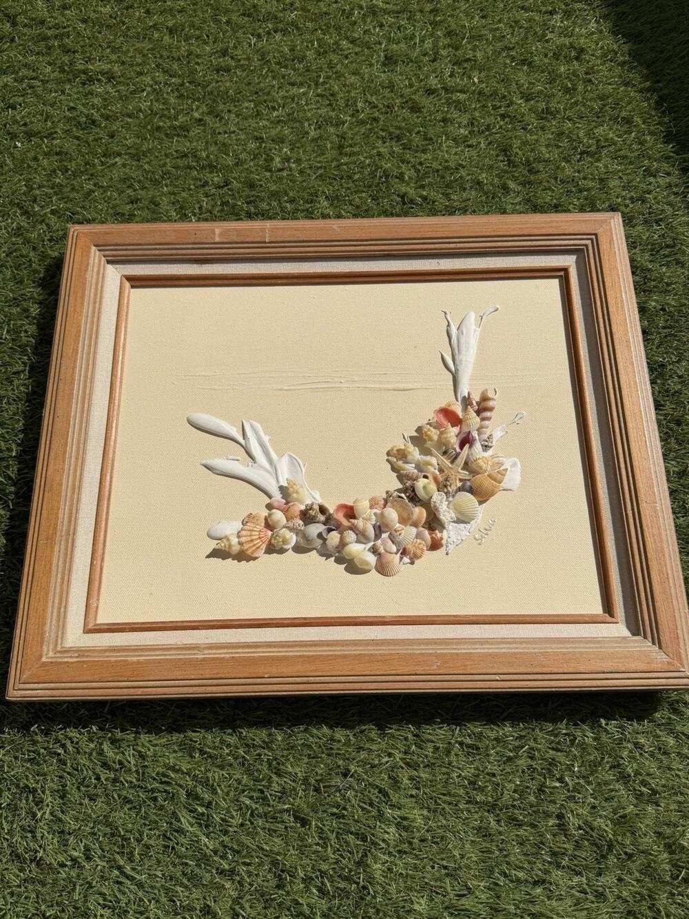 3D SHELL ART, Salva Signed